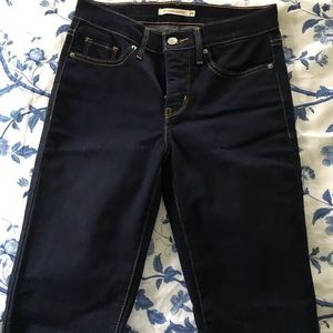 Levi’s 315 Shaping Bootcut Jeans, size 26